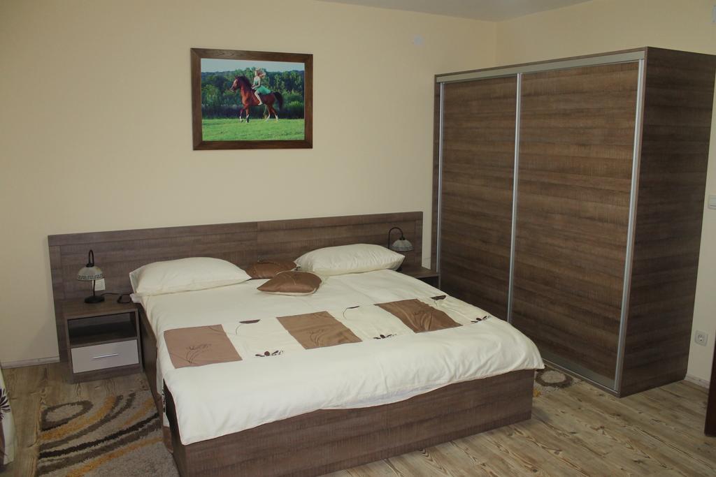Rooms & Apartment Vinia Bjelovar Luaran gambar